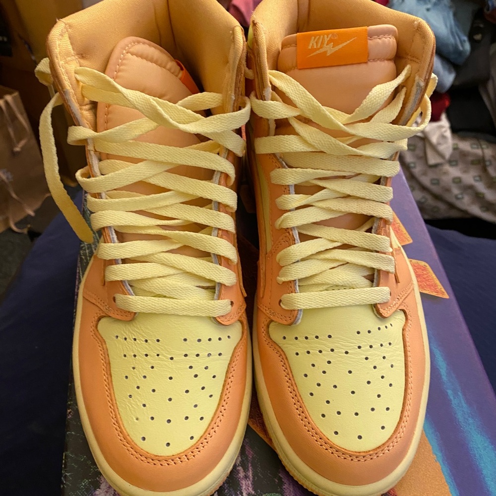 Kool Kiy sneakers